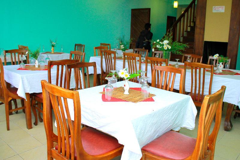Sobaya Hotel Kandy Exterior foto